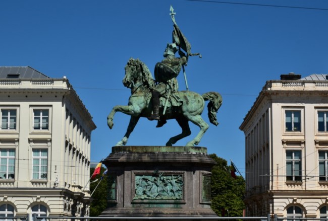 Brussels, Place Royale, pomnik Gotfryda z Bouillon Obrońcy Grobu Świętego